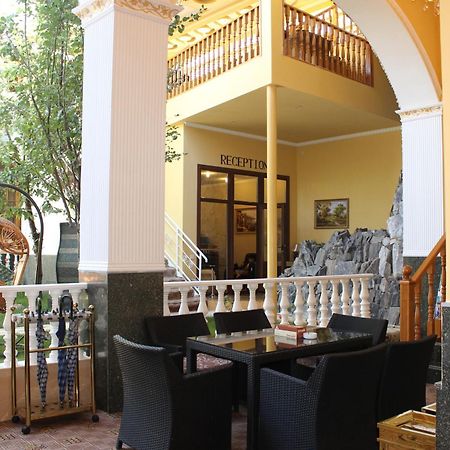 Atlas B&B Hotel Душанбе Экстерьер фото