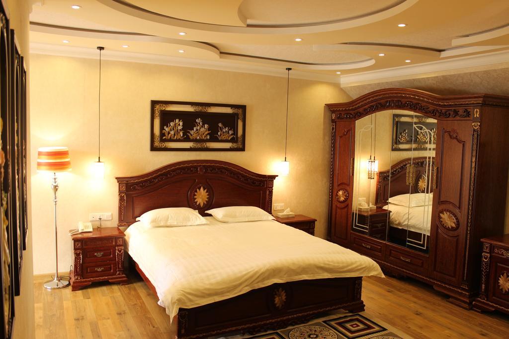 Atlas B&B Hotel Душанбе Экстерьер фото