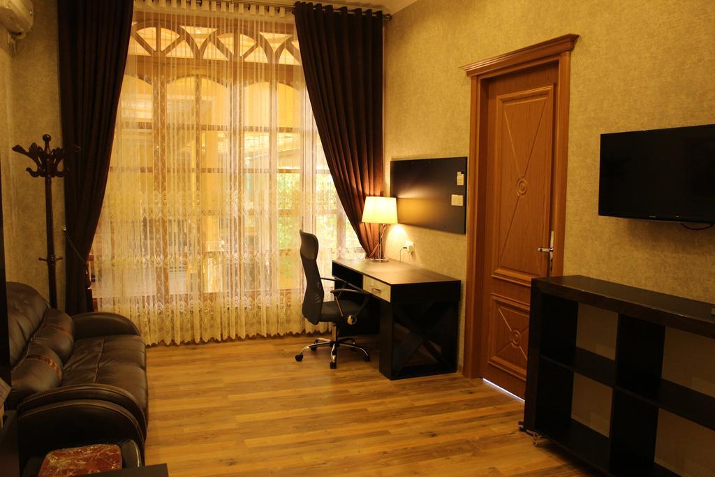 Atlas B&B Hotel Душанбе Экстерьер фото