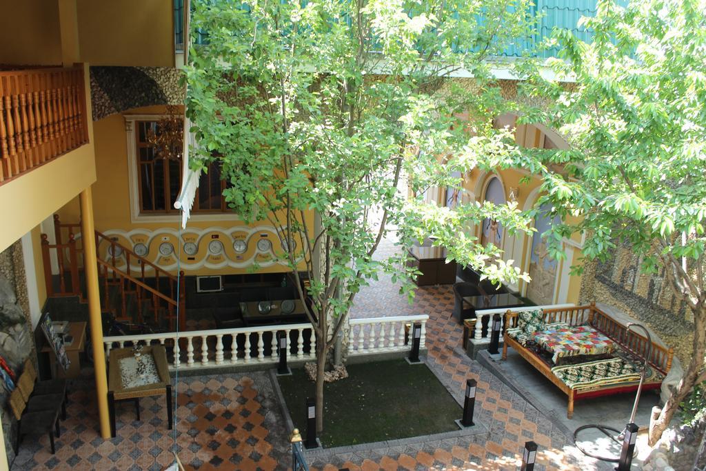 Atlas B&B Hotel Душанбе Экстерьер фото